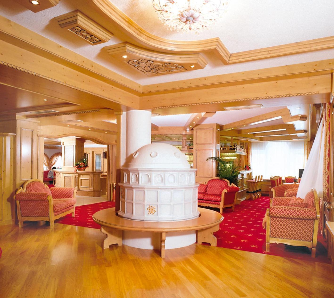 Hotel Diamant Park Campitello di Fassa Kültér fotó