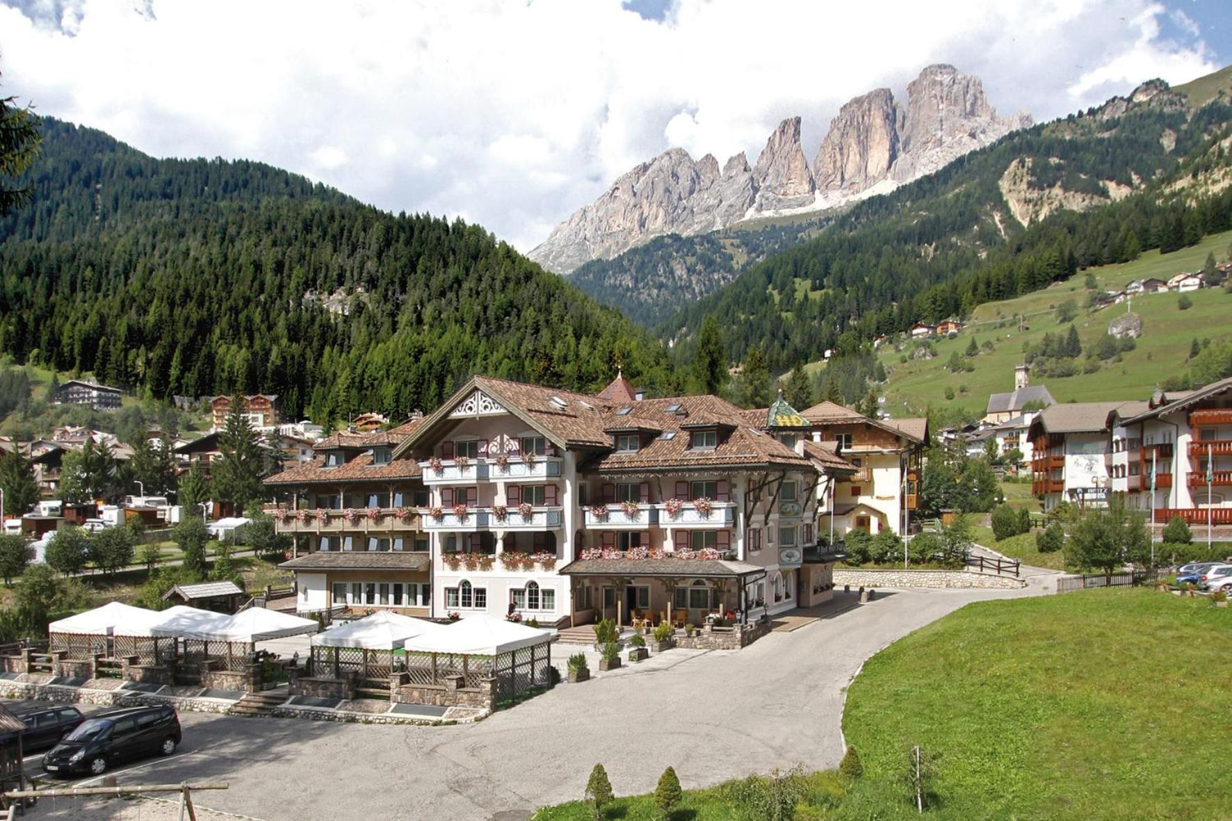 Hotel Diamant Park Campitello di Fassa Kültér fotó