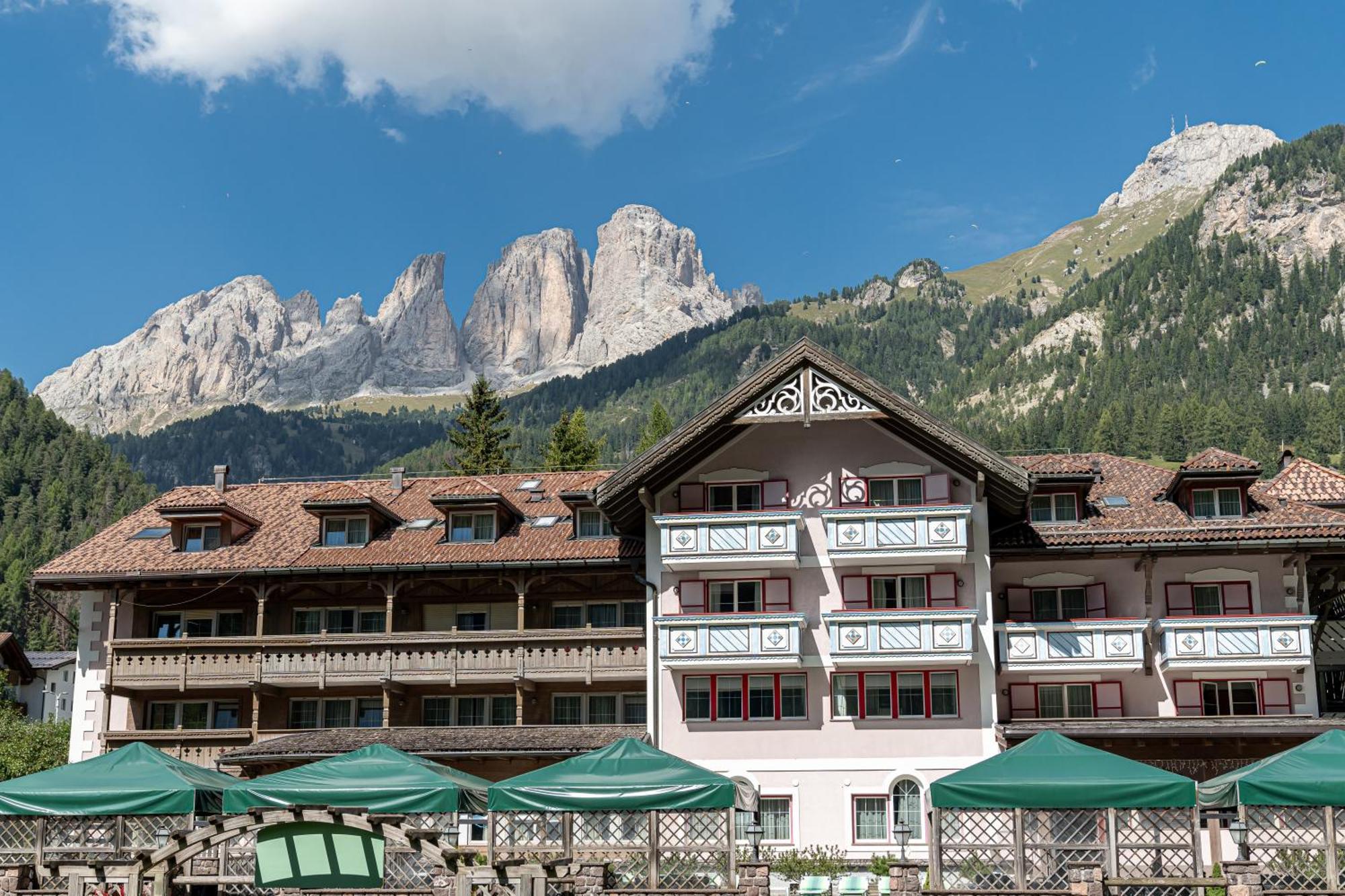 Hotel Diamant Park Campitello di Fassa Kültér fotó